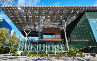 Postcode Loterij schenkt recordbedrag aan goede doelen Postcode Loterij schenkt recordbedrag aan goede doelen